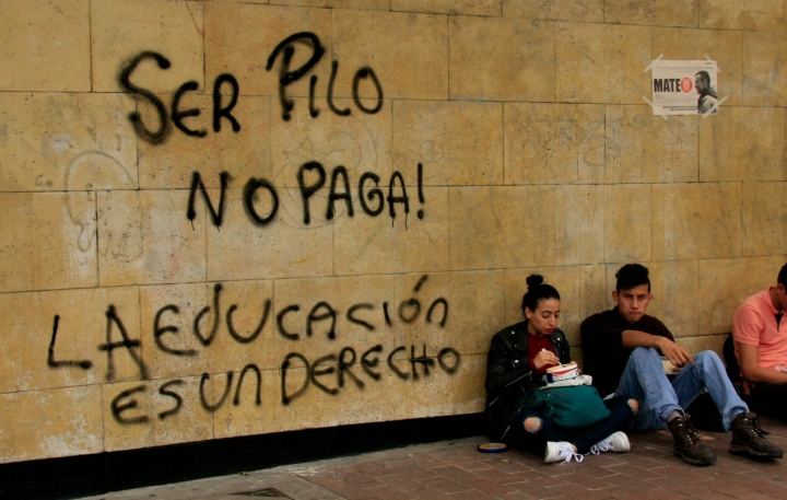 Los estudiantes también mostraron su inconformidad frente al programa ‘Ser Pilo Paga’. Foto: Jessica Zapata