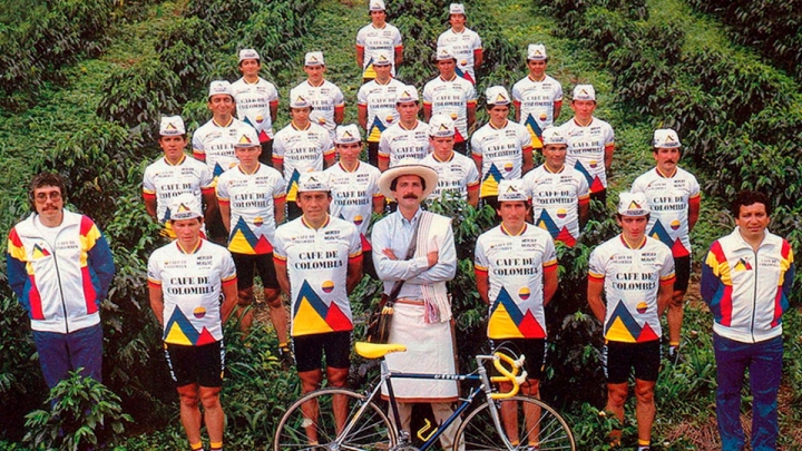 Formación del equipo Café de Colombia para el año 1987 en el que "Lucho" Herrera se convirtió en el primer colombiano en ganar La Vuelta a España