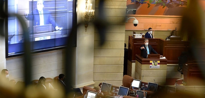 Carlos Holmes Trujillo en la C&aacute;mara de Representantes en su primera moci&oacute;n de censura el pasado 7 de octubre.