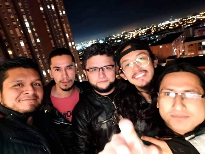Miembros de InHead, de izquierda a derecha: Fabi&aacute;n S&aacute;nchez, Aleksander Molano, Diego Fl&oacute;rez, Miguel&aacute;ngel Vargas, John Laverde.