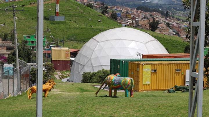 Domo del Planetario de Cantarrana en Usme