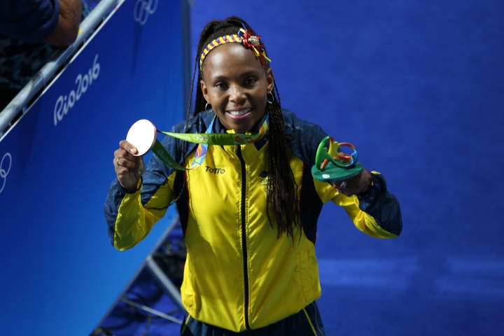 Ingrit Valencia con la medalla de bronce obtenida en los Juegos Olímpicos Río 2016.
