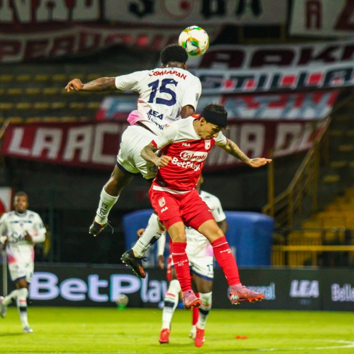 Como todos los partidos del cuadrangular, fue un encuentro re&ntilde;ido y sin muchas diferencias