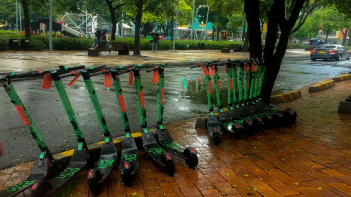 Patinetas eléctricas, una opción para evitar el trancón capitalino