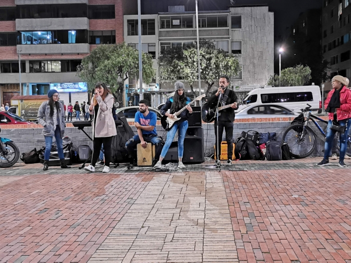 Foto tomada en medio de la adoraci&oacute;n p&uacute;blica