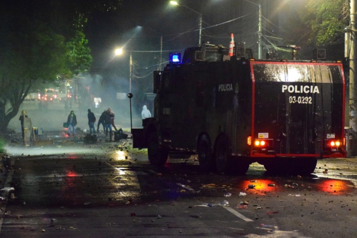 Los estudiantes se refugiaron en la sede central de la pedagógica en la calle 72.