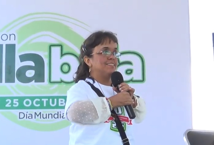 Karina Mar&iacute;a Rojas Su&aacute;rez es una mujer cartagenera que se caracteriza por su alegr&iacute;a y resiliencia. Es maestra, escritora, conferencista motivacional, y cofundadora del primer grupo de talla baja en Bogot&aacute;
