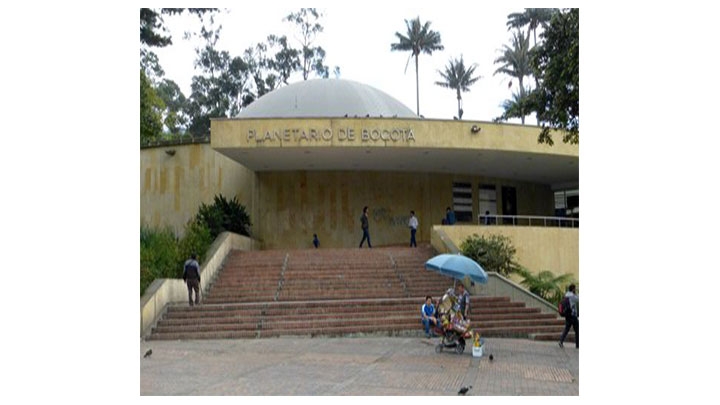 Planetario de Bogot&aacute; antes de la secci&oacute;n 'Experiencias Marcianas'.
