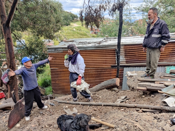 Fabián Forero dirige la reconstrucción del lote de sus familiares