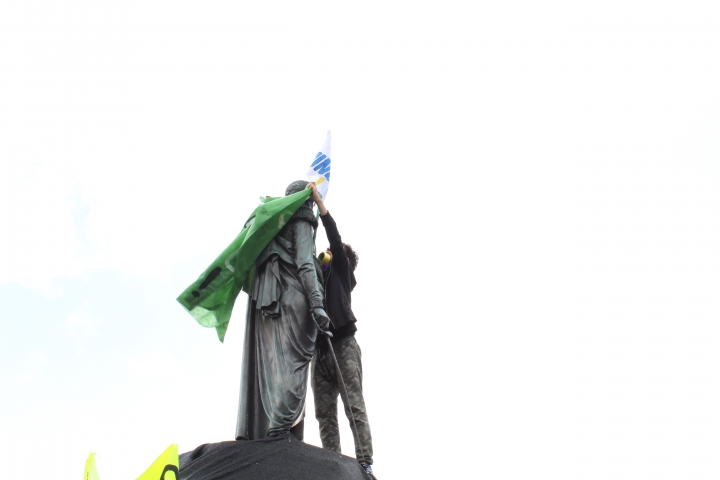 Contin&uacute;an las marchas para exigir recursos para la educaci&oacute;n