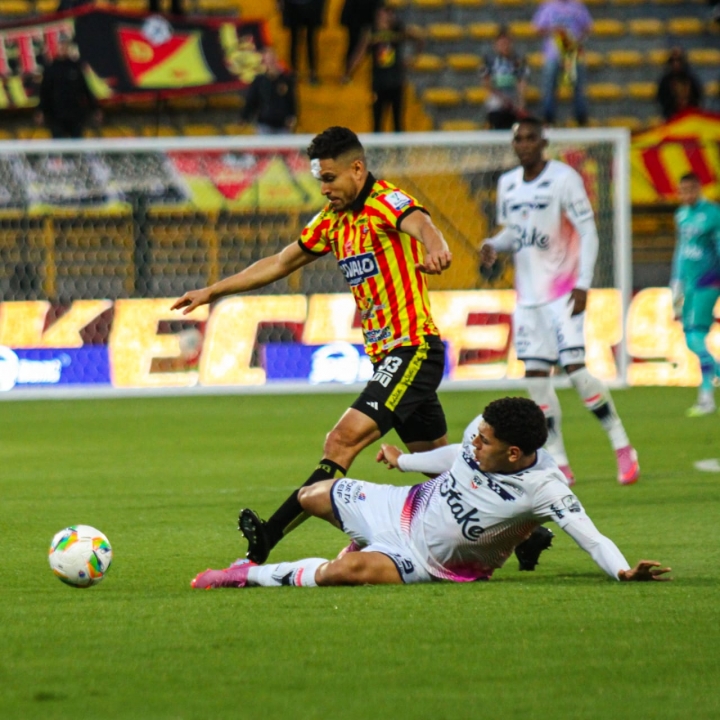 El partido tuvo 22 faltas en total