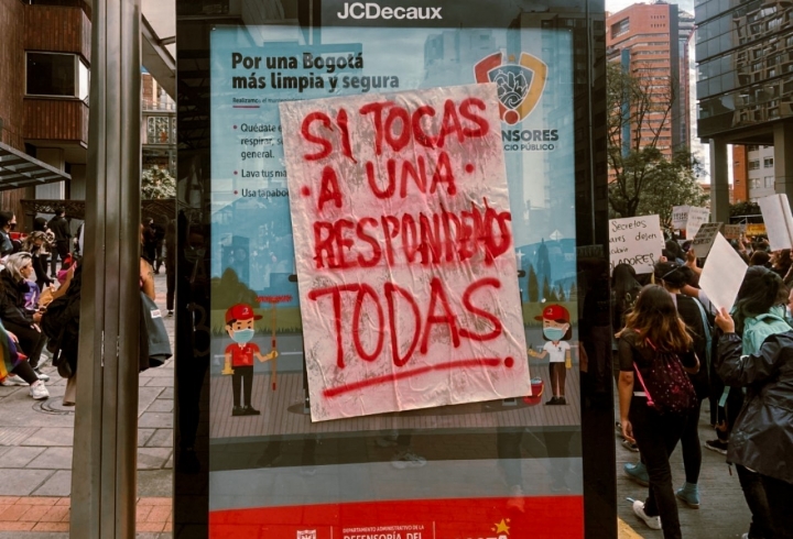 En imágenes, las marchas del 8M en Bogotá