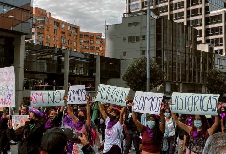 En imágenes, las marchas del 8M en Bogotá