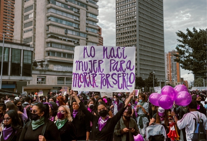 En imágenes, las marchas del 8M en Bogotá