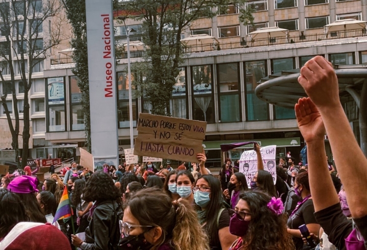 En imágenes, las marchas del 8M en Bogotá