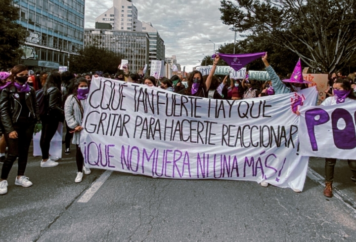 En imágenes, las marchas del 8M en Bogotá