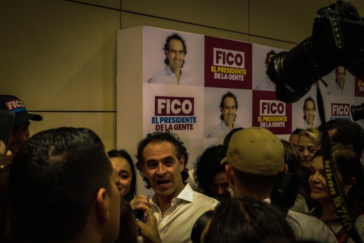 Así se vivió la derrota de Federico Gutiérrez en su sede de campaña