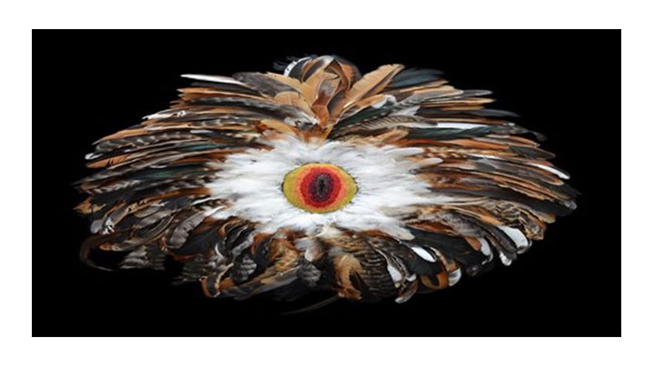 La piezas art&iacute;sticas recrean algunas partes del cuerpo femenino como los &oacute;rganos genitales.