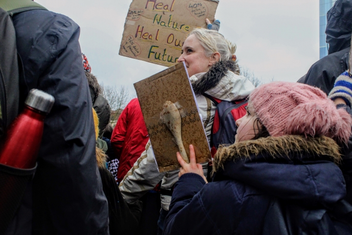 "No me quedar&eacute; callada mientras el mundo arde": Greta Thunberg