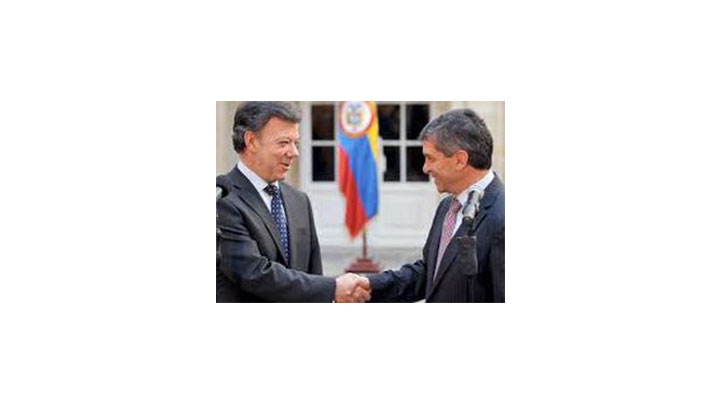 El presidente Juan Manuel Santos junto a Rafael Pardo, alcalde (e) de la capital.