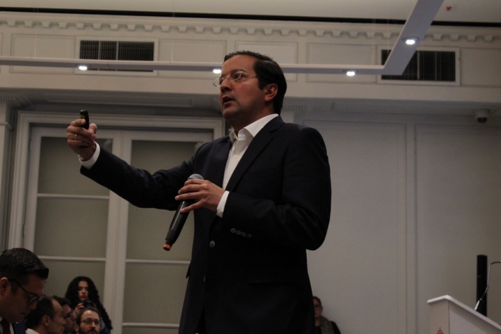 El ministro de las TIC, David Luna en la Universidad del Rosario. Foto: Luz Mariana Rojas