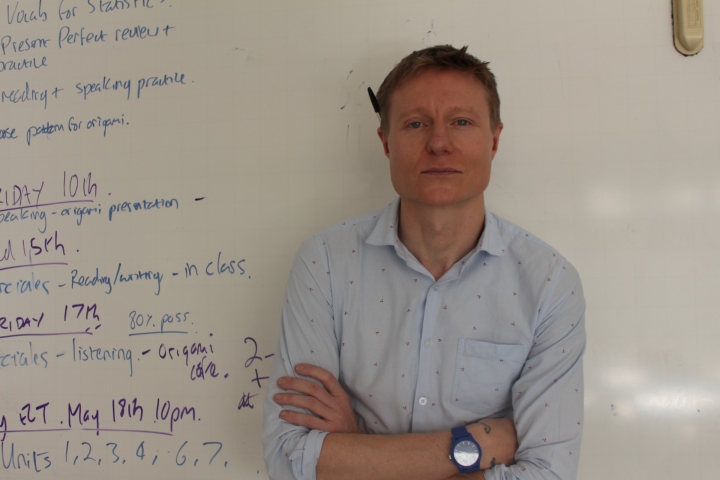 Sam Gibson tambi&eacute;n dicta cursos de diplomacia, derechos humanos y conflictos internos en la Universidad del Rosario.