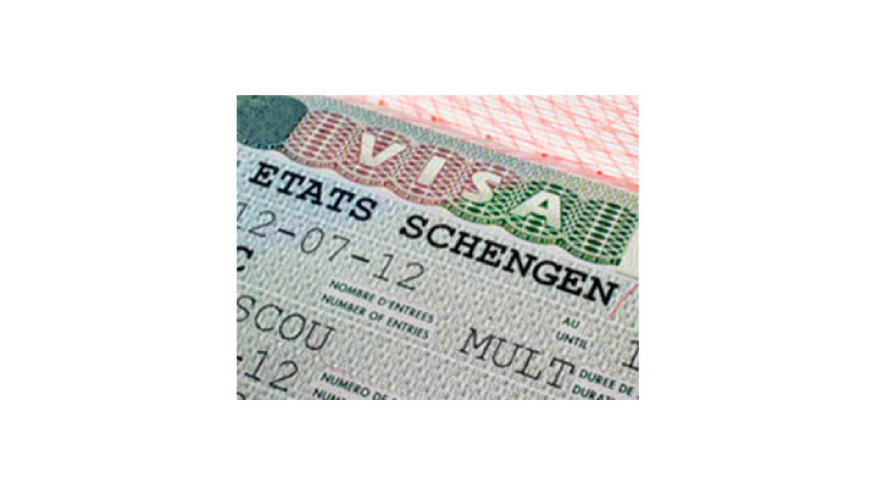 La embajadora de la Unión Europea aclara dudas sobre la eliminación del Visado Schengen