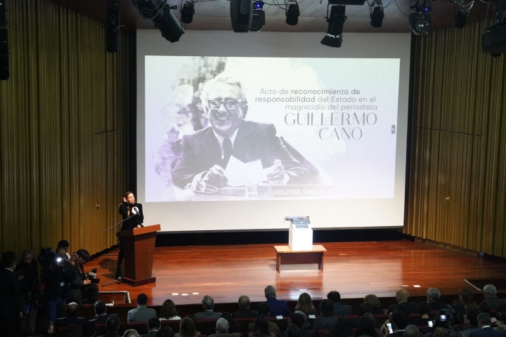 &ldquo;As&iacute; como hay fen&oacute;menos que compulsan el desaliento y la desesperanza, no vacilo un instante en se&ntilde;alar que el talante colombiano ser&aacute; capaz de avanzar hacia una sociedad m&aacute;s igualitaria, m&aacute;s justa, m&aacute;s honesta y m&aacute;s pr&oacute;spera&rdquo; Guillermo Cano Isaza.