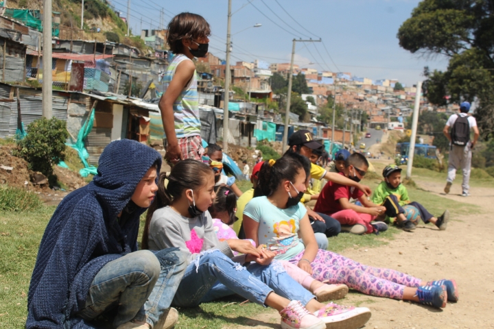 El covid-19 ha impactado significativamente la deserción escolar en Ciudad Bolívar, en un contexto donde la mayoría de los niños no cuentan con energía eléctrica para asistir a clases virtuales