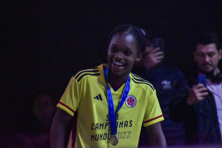 Linda Caicedo, una de las más destacadas jugadoras de la selección.