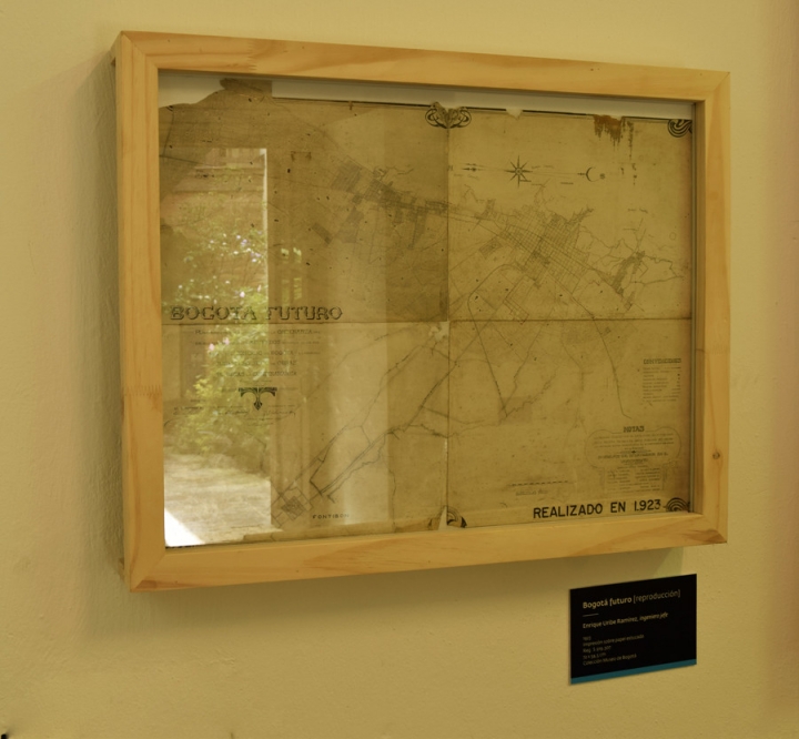 Sala hist&oacute;rica. Cartograf&iacute;as.