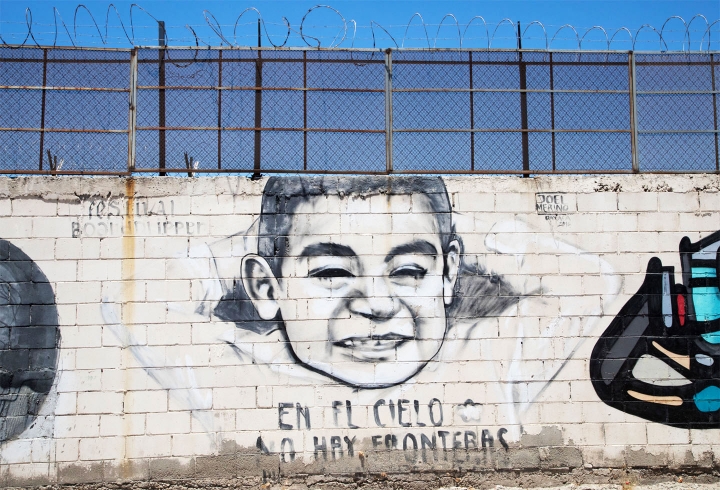 Graffiti en la frontera de Tijuana, entre México y Estados Unidos