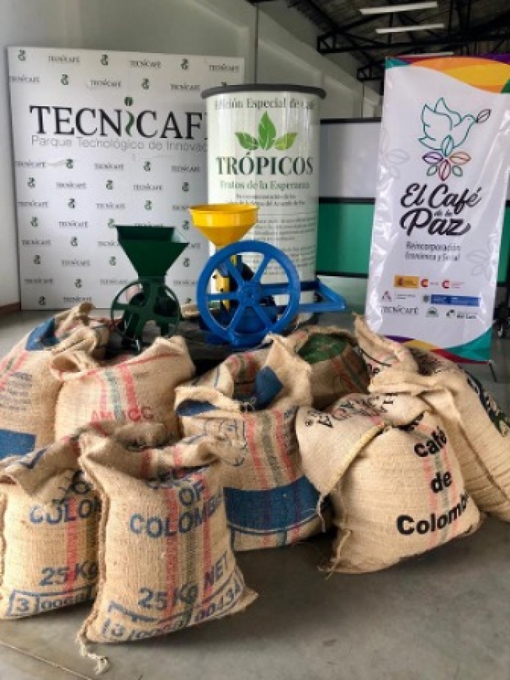 Ejemplo de un emprendimiento de excombatientes que produce café