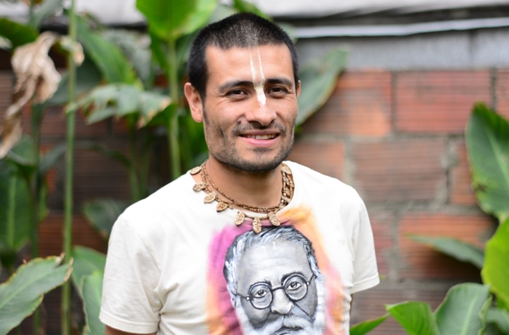 El Hare Krishna que conquist&oacute; Bogot&aacute;