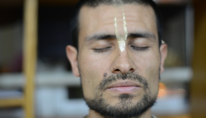 El Hare Krishna que conquist&oacute; Bogot&aacute;