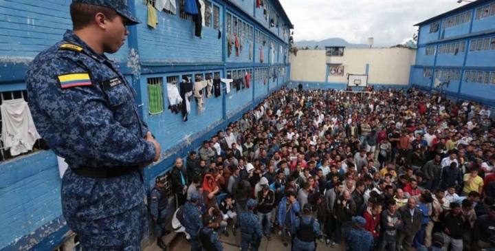 Con un d&eacute;ficit de personal de 16.000 trabajadores, el INPEC no da abasto para cumplir adecuadamente su funci&oacute;n de control en las c&aacute;rceles en Colombia.