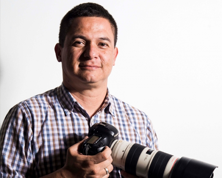 H&eacute;ctor Fabio Zamora, reportero gr&aacute;fico y profesor universitario.