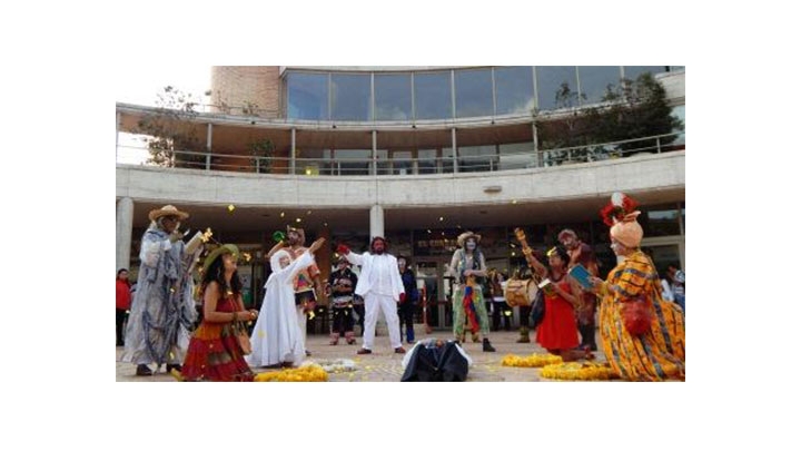 Bogotá celebró el cumpleaños de ´Gabo` con una comparsa macondiana