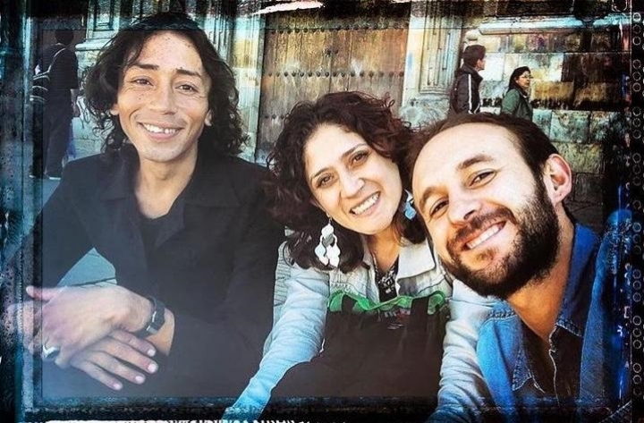 Cesar , Jacqui Hern&aacute;ndez y Emilio  Aparicio