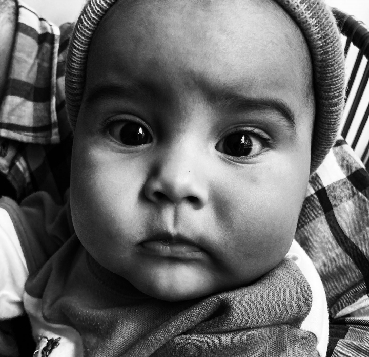 Beb&eacute; nacida en pandemia