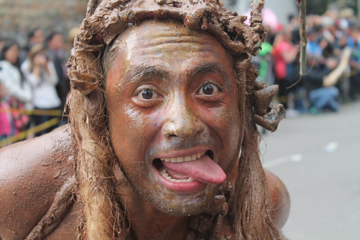 As&iacute; se vivi&oacute; el desfile inaugural del FITB 2016