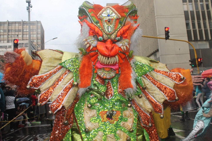 As&iacute; se vivi&oacute; el desfile inaugural del FITB 2016